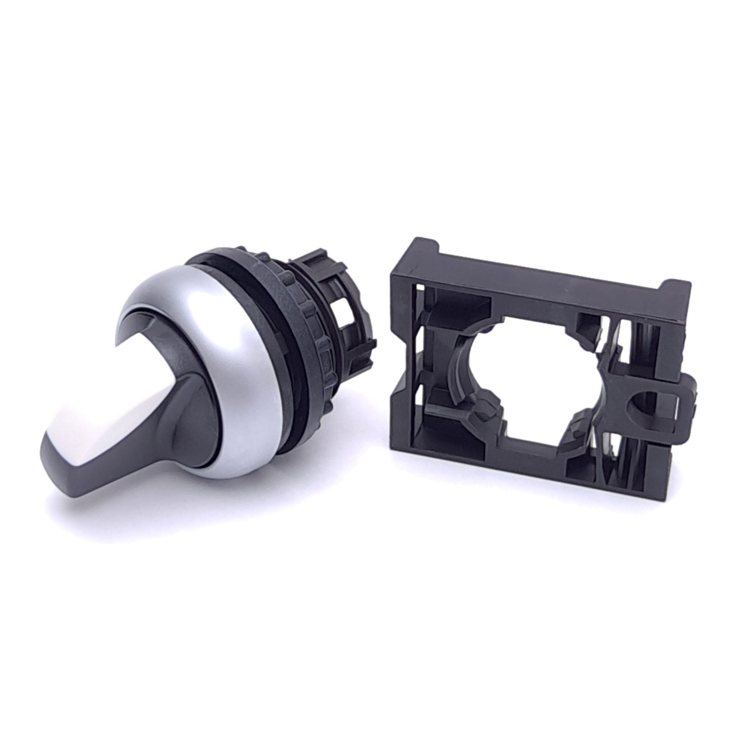 New Lot of 3 Eaton M22-WKV Selector Switch, Maintained, 2-Position, ø22.5mm Mounting