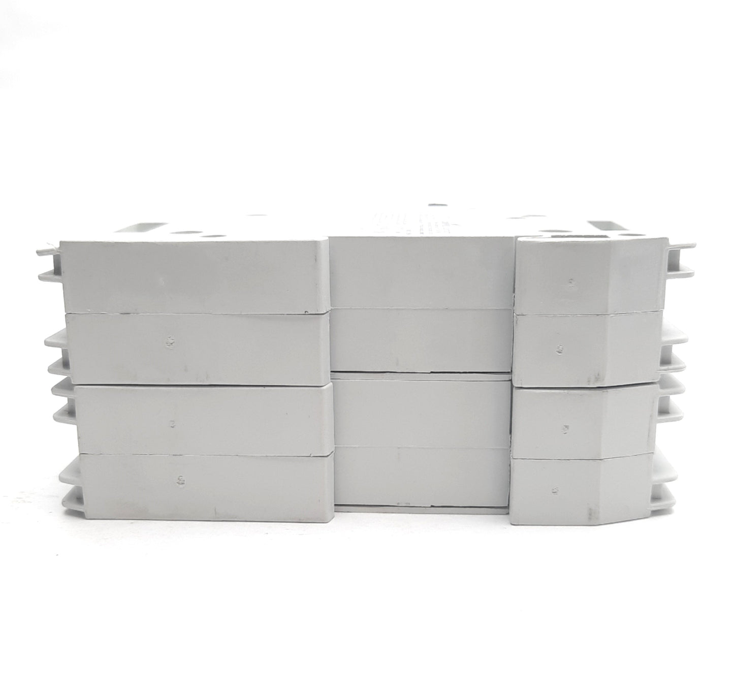 New – Open box Cooper Bussmann CCP-2-30CF Fuse Block, 600 VAC/125VDC, 30A, 2 Poles