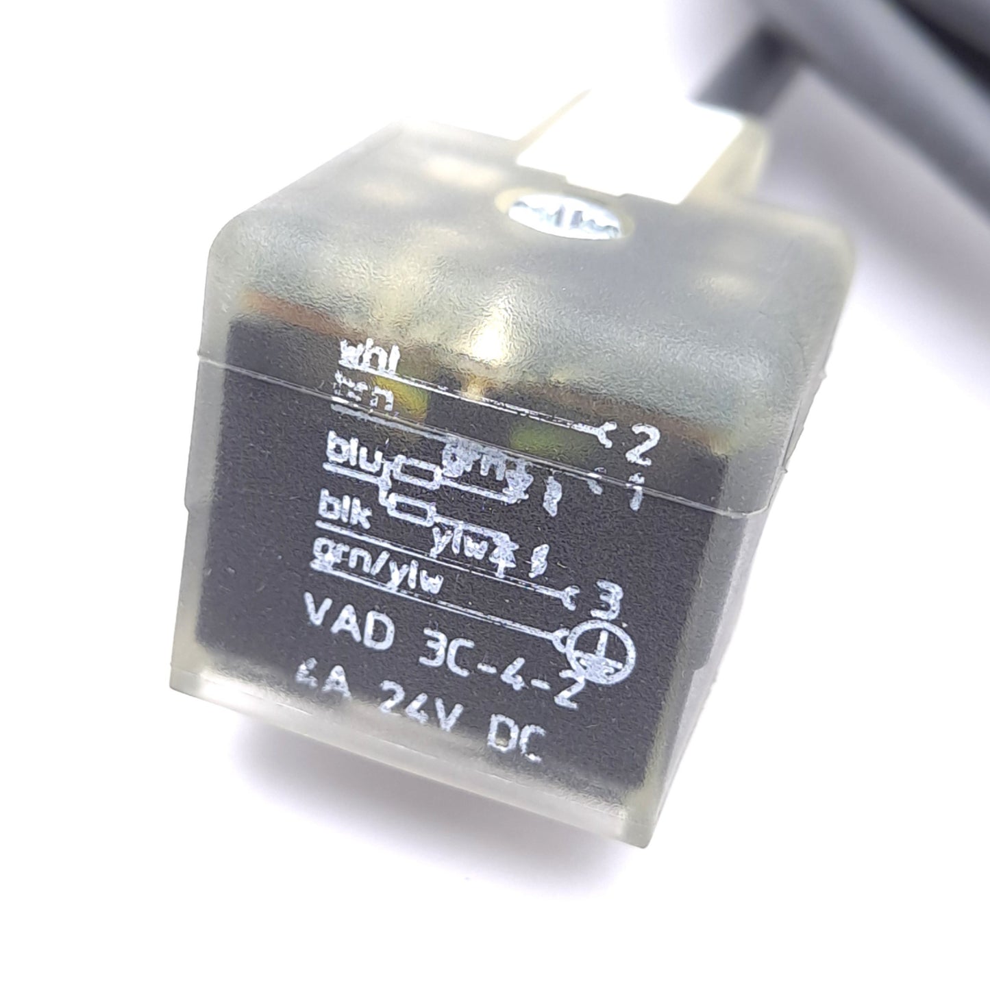 New – Open box Lumberg Automation VAD 3C-4-2-228/5 M Cordset, 4-Pin Female Form A Valve Adapter