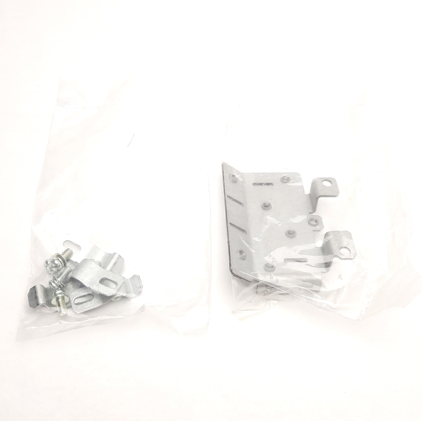 New Schneider Electric VW3A9523 Variable Speed Drive Conformity Kit, for Altivar 12