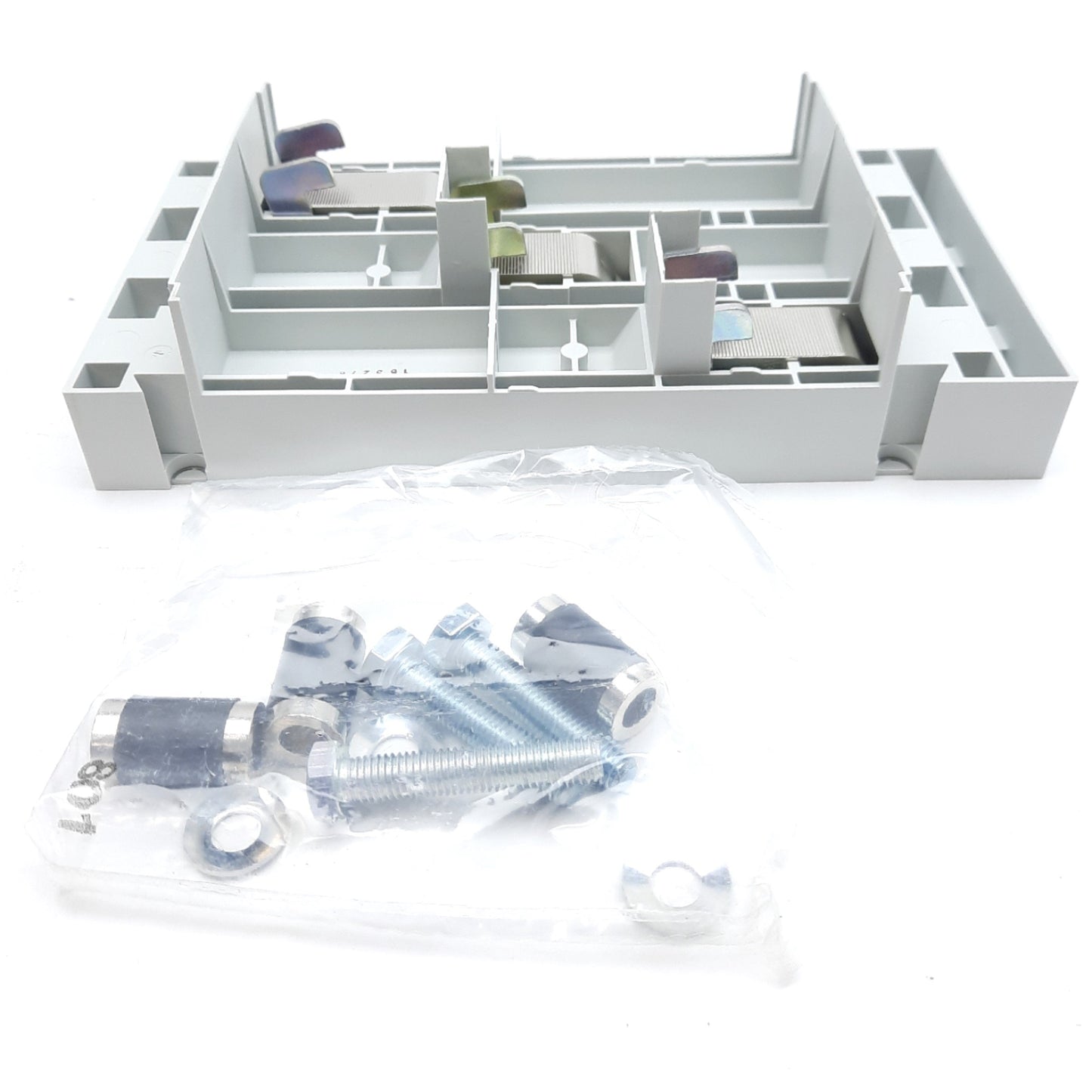 New Wohner 32157.000 EQUES 60Classic Busbar Adapter 570A 690VAC 3-Pole 140mm x 270mm