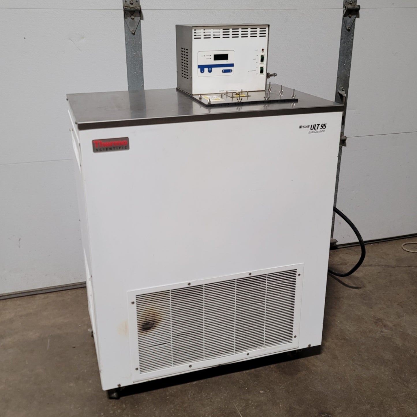 Used Thermo Scientific ULT-95 Ultra Low Temperature Bath Circulator -30 to -90°C 230V