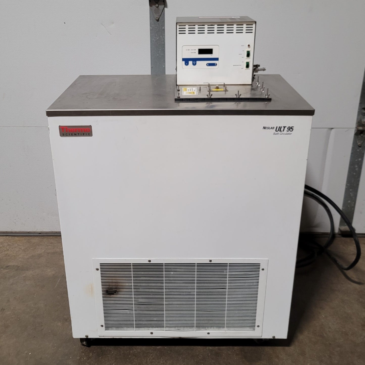 Used Thermo Scientific ULT-95 Ultra Low Temperature Bath Circulator -30 to -90°C 230V