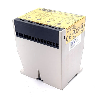 Used Banner ATDR1 Two-Hand Control Safety Relay Device, 120VAC 50/60Hz 4.5A, 15 mS