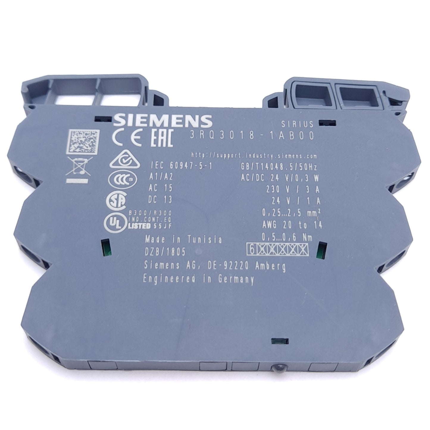 New – Open box Siemens 3RQ3018-1AB00 Relay Coupler, 1 Changeover Contact, 24VAC/DC, DIN Rail