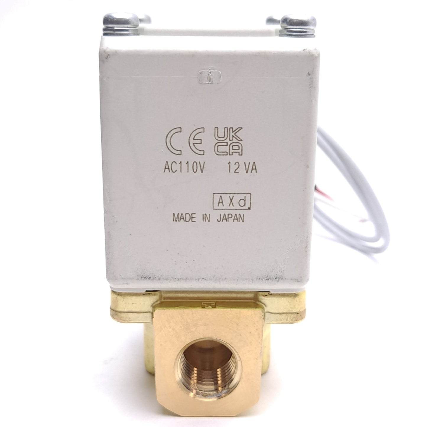 Used SMC VX232AU Solenoid Valve, NC Valve, Rc1/4 Ports, 1MPa, 110VAC, For Water
