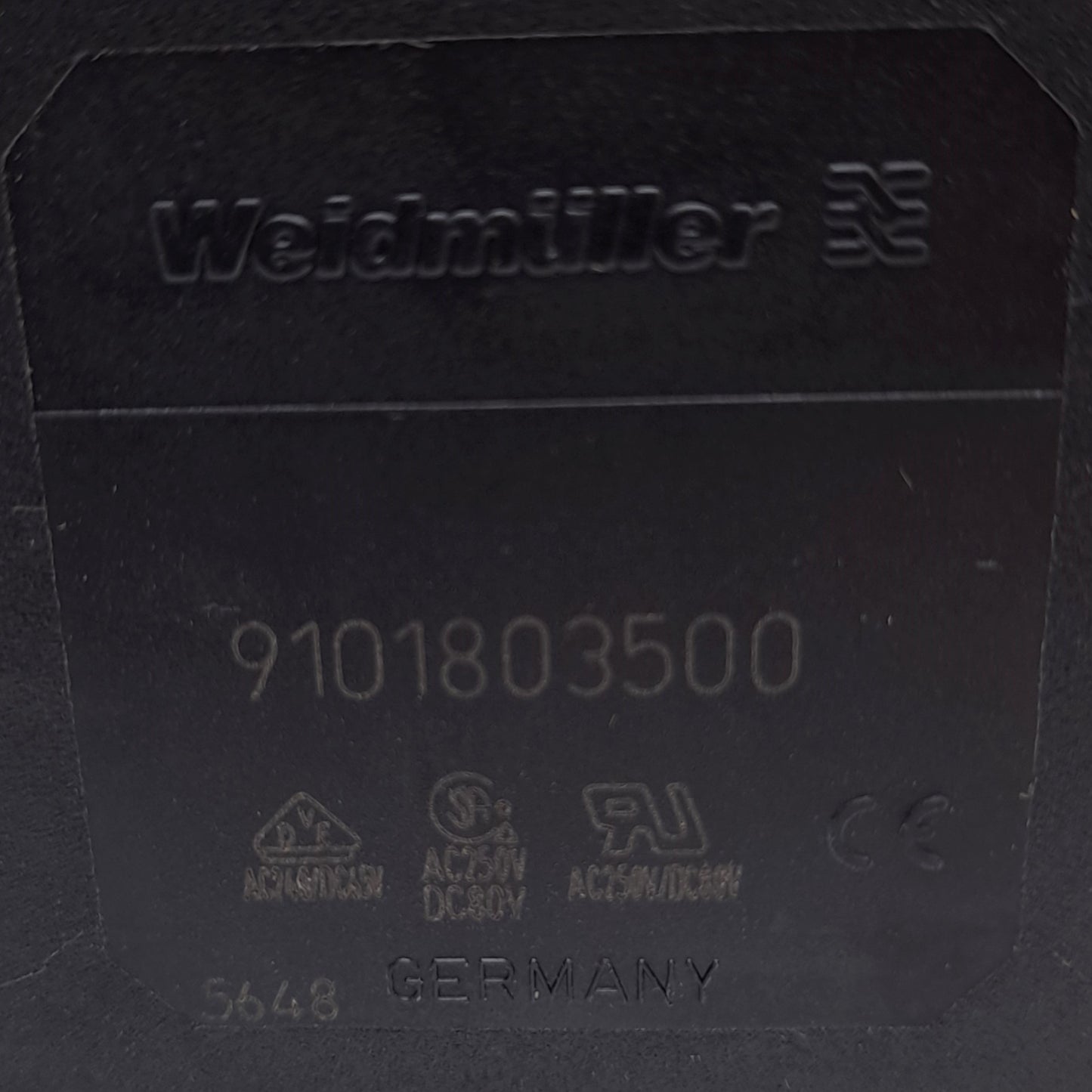 Used Weidmuller 9101803500 Circuit Breaker, 1-Pole, 250VAC/80VDC 5A, DIN Rail