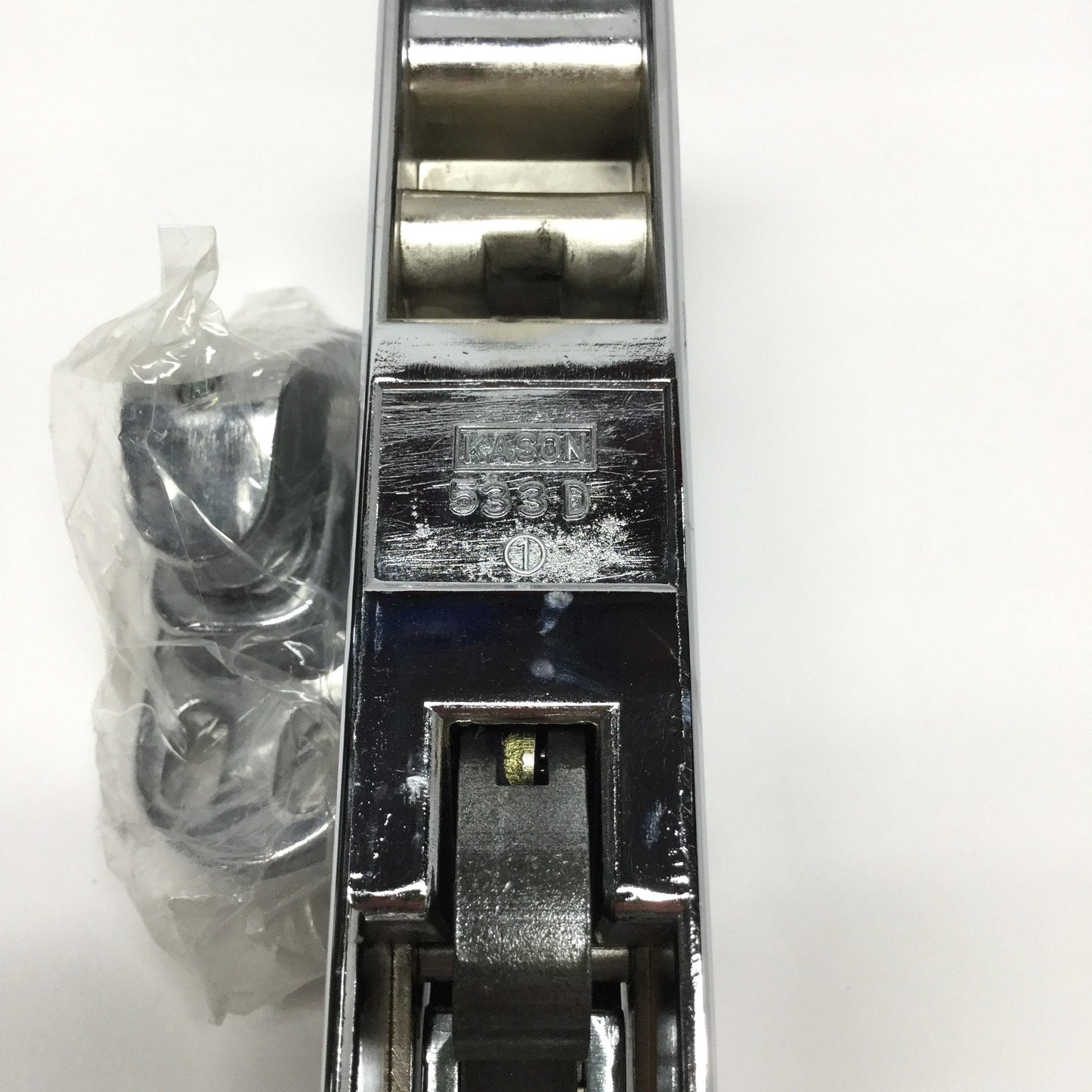 New – Open box Kason 533D Edgemount Mechanical Trigger-Action Latch, Polished Chrome w/Strike