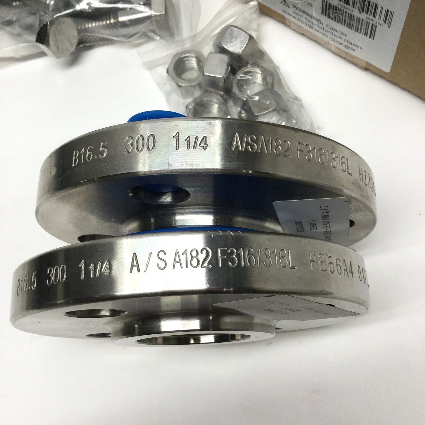 New – Open box Grundfos 91129013 Stainless Steel 316 Threaded Flange Kit, 1-1/4" NPT, 300lb