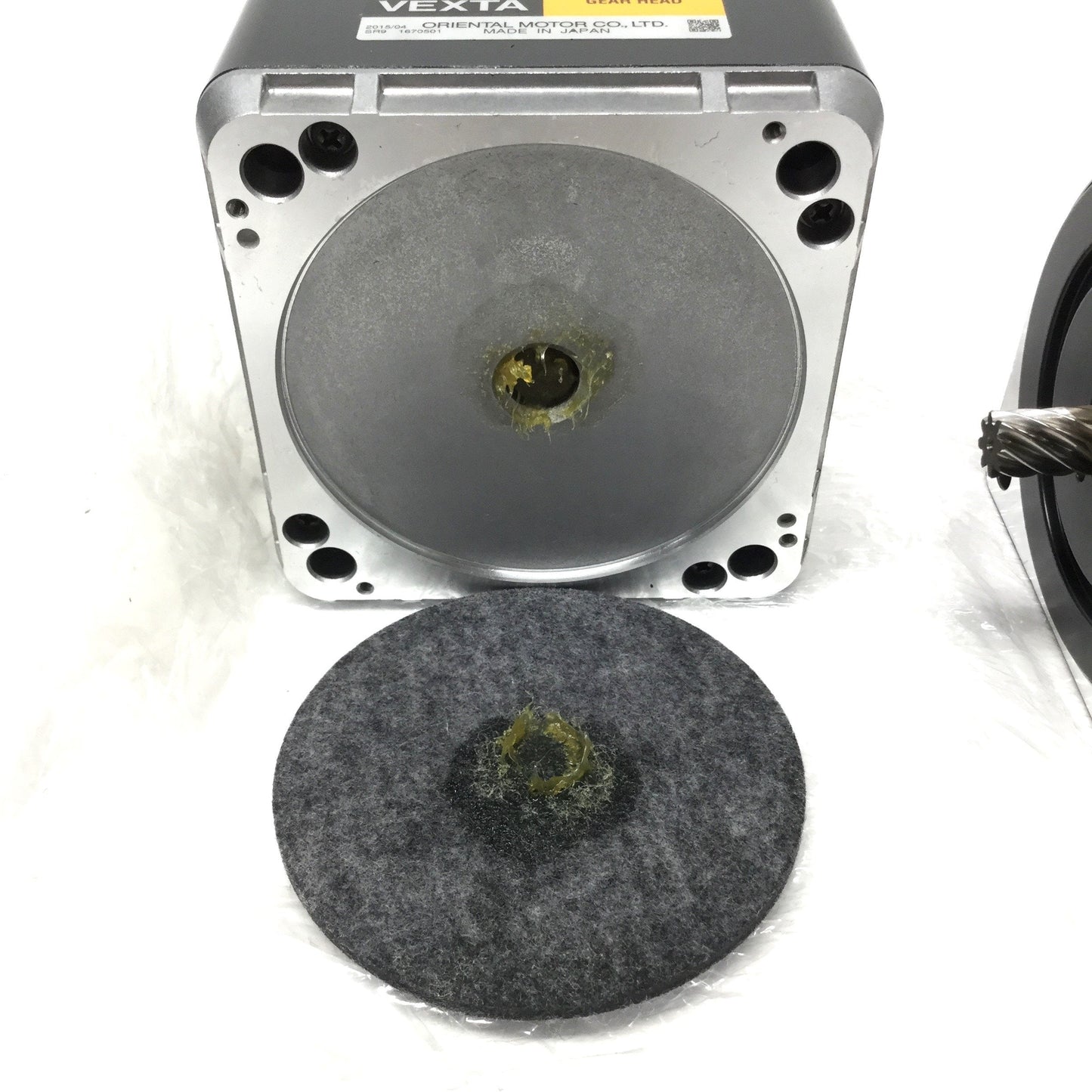 New – Open box Oriental Vexta BLFM6200-GFS Brushless DC Motor 240V 200W w/ 10:1 Gearhead