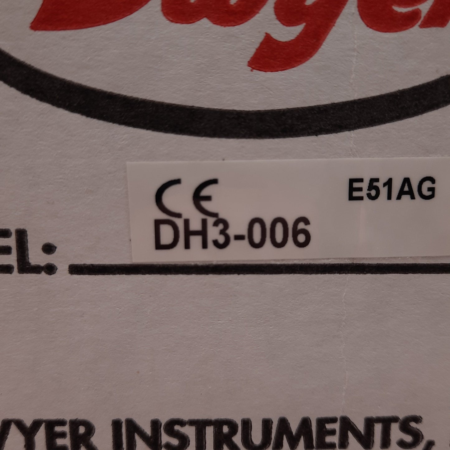 New Dwyer DH3-006 Differential Pressure Controller, 0-5in w.c., 1/8in NPT, 12-24V