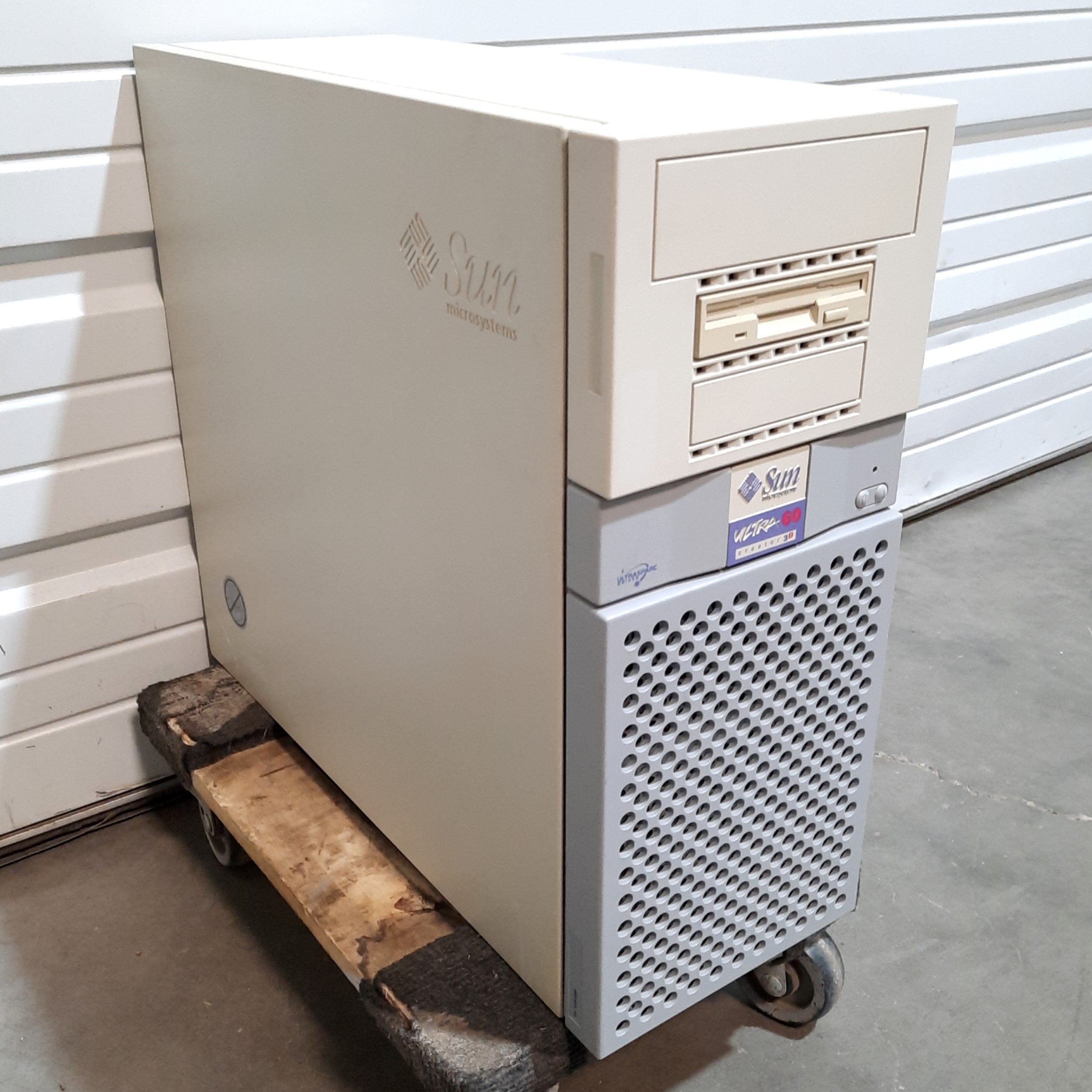 Sun Microsystems Ultra 60 2360 Workstation 2x 360MHz CPU 2GB RAM w/Cre ...