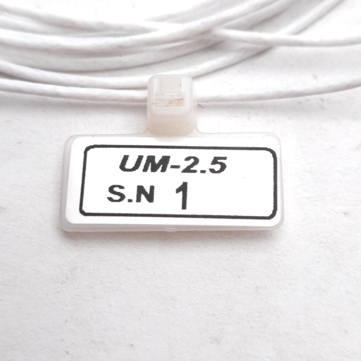Used Singer UM-2.5 Micro Miniature AC LVDT ±2.5mm Stroke 2.3Vrms 5kHz 0.044V/mm/Vex