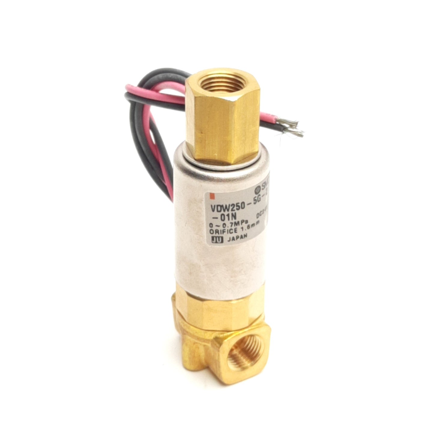 New SMC VDW250-5G-2-01N Solenoid Valve, 3-Way NC, 1/8in NPT, 2.0MPa Max, 24VDC Coil