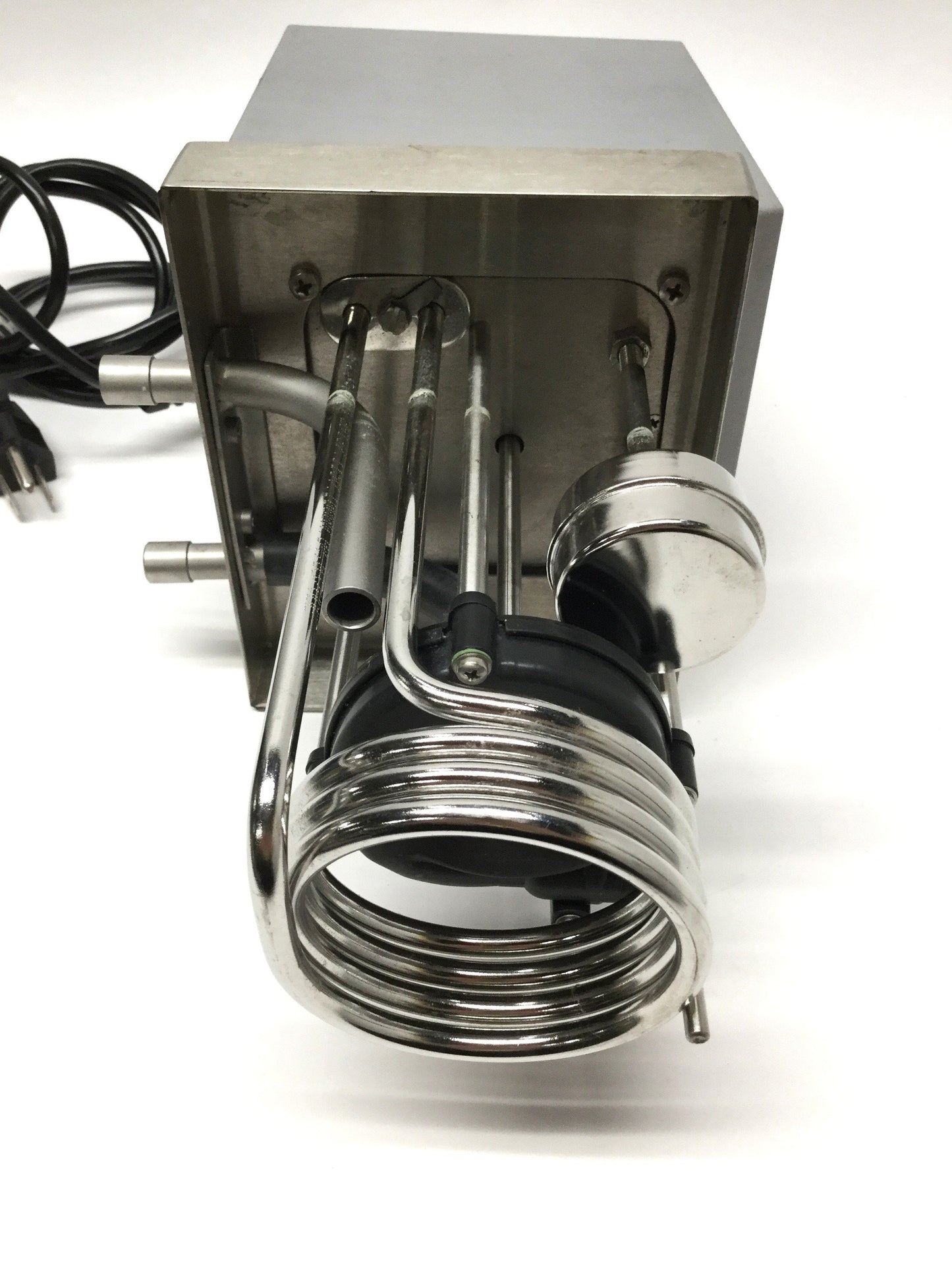Used Julabo MD-BASIS Immersion Heating Bath Circulator Head, 200°C, 1100W, 115VAC