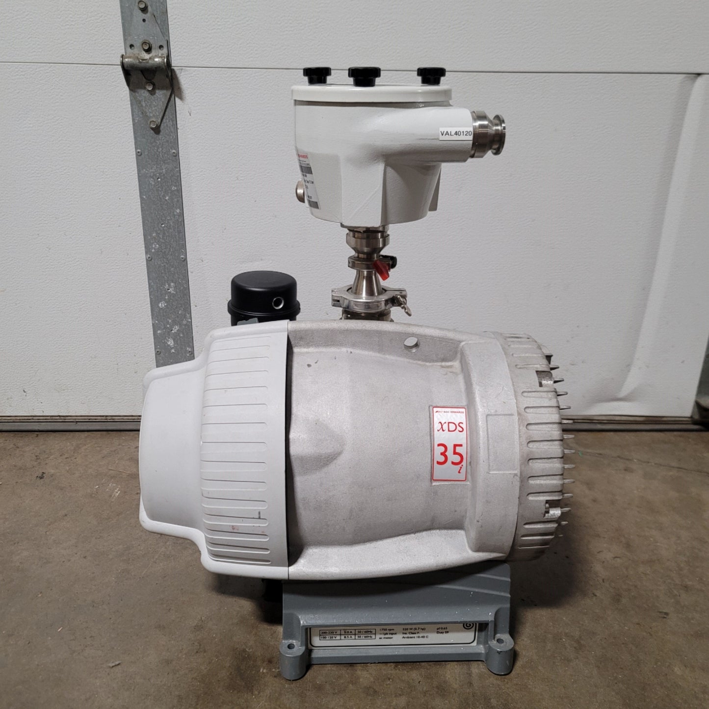 Used BOC Edwards XDS35I Dry Scroll Vacuum Pump 21CFM 0.008 Torr 0.7HP 100-240VAC 1Ph