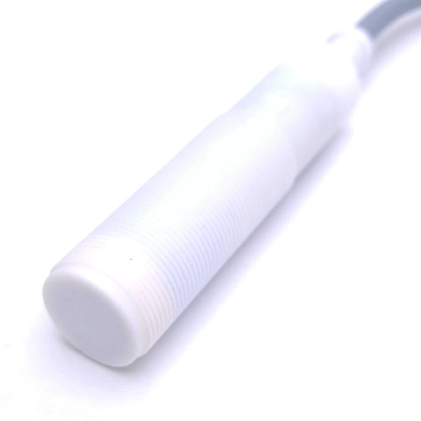 New SICK CM18-08BPP-TW0 6026195 Proximity Sensor 3-8mm Range, M18 x 1, PNP, 10-36VDC