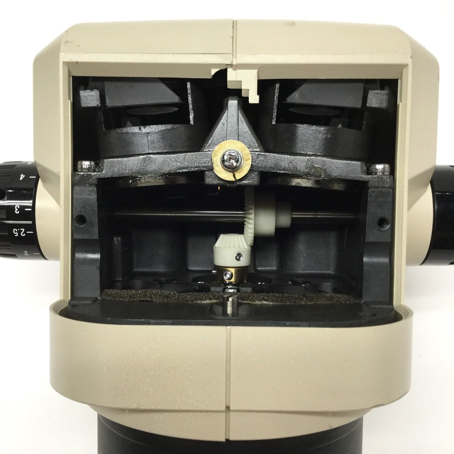 Used Olympus SZ6045 Stereo Microscope Body 1-6.3x Zoom *Missing Rear Cover*