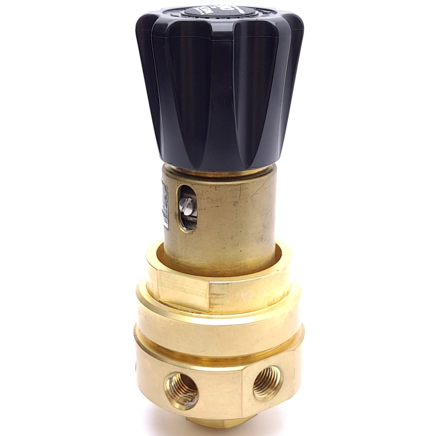 Used Tescom 26-1613-24-008 Regulator, 5000psig In, 500psig Out, Brass, 1/4in NPT