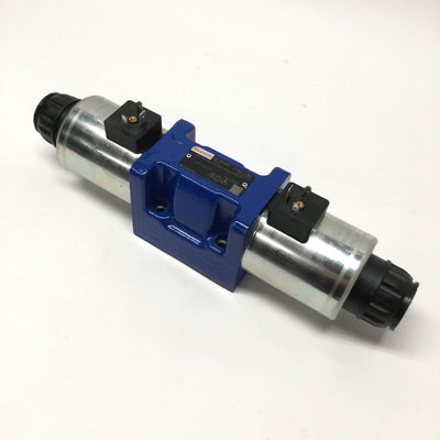 Used Bosch Rexroth R901469838 Hydraulic Directional Spool Valve 24VDC, 420bar
