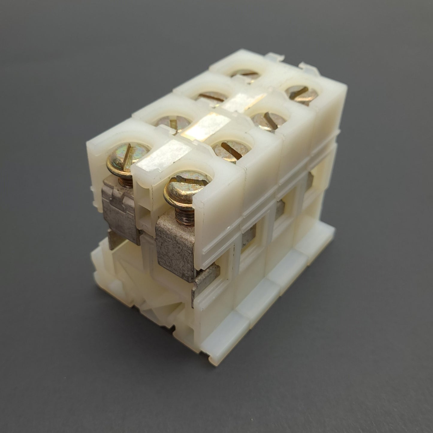 Used Lot of 4 Square D 9080GD6 Terminal Block, 600V 170A, Screw Clamp, DIN Rail
