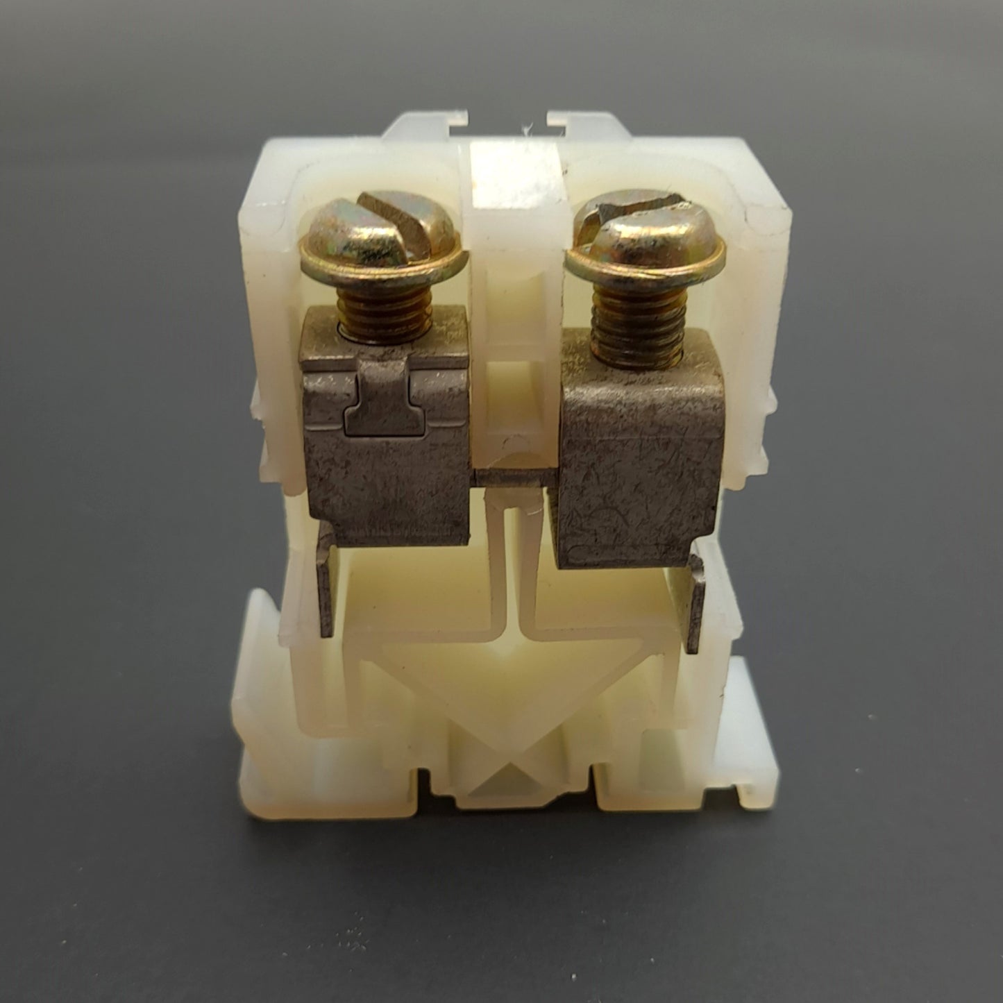 Used Lot of 4 Square D 9080GD6 Terminal Block, 600V 170A, Screw Clamp, DIN Rail