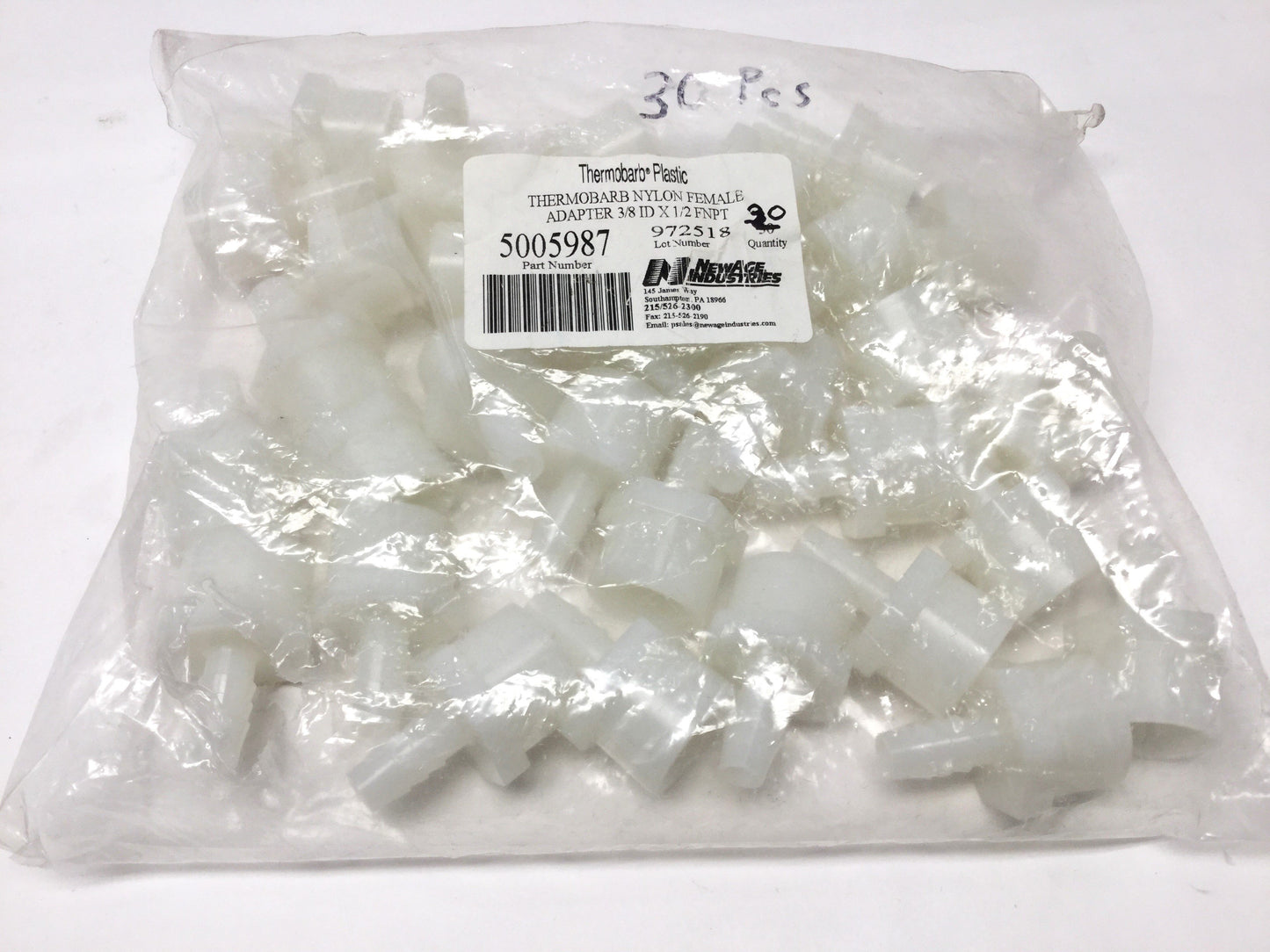 New – Open box Lot of 30 NewAge 5005987 Thermobarb Nylon Adapters, 3/8" Barb x 1/2" NPT Female