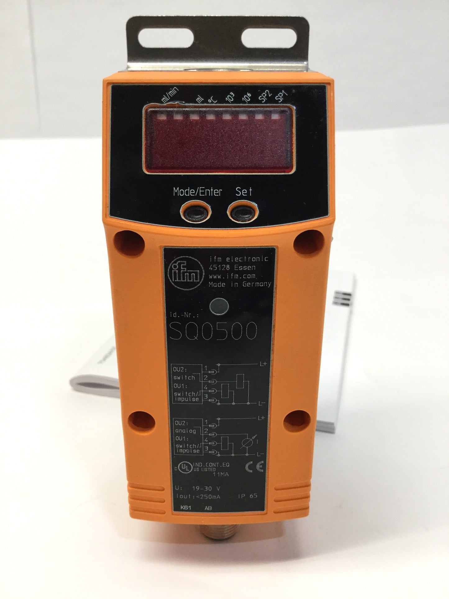 Used IFM SQ0500 Water Flow Meter Monitor, 10bar, 1-200mL/min, 19-30VDC, PNP, 4-20mA