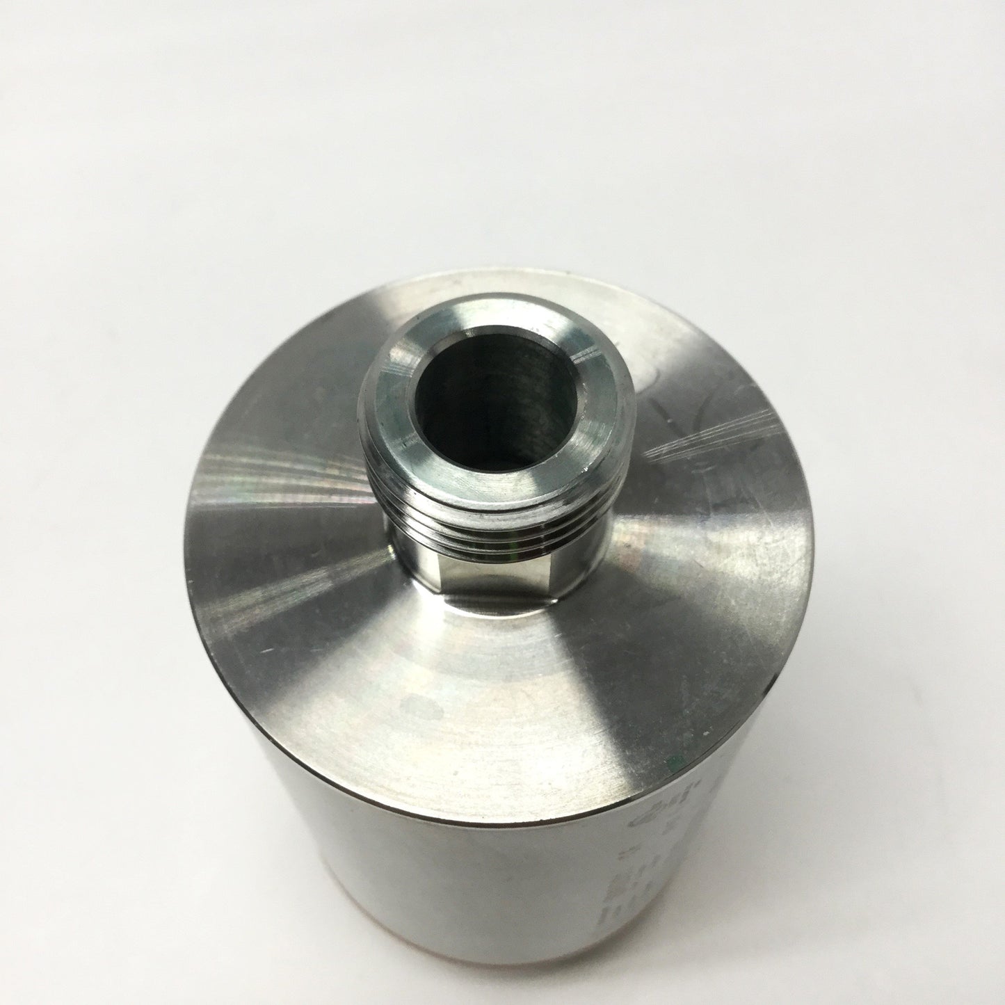 Used IFM SM6001 Magnetic Inductive Flow Meter Monitor, 6.6GPM, 19-30VDC, G1/2 Ports