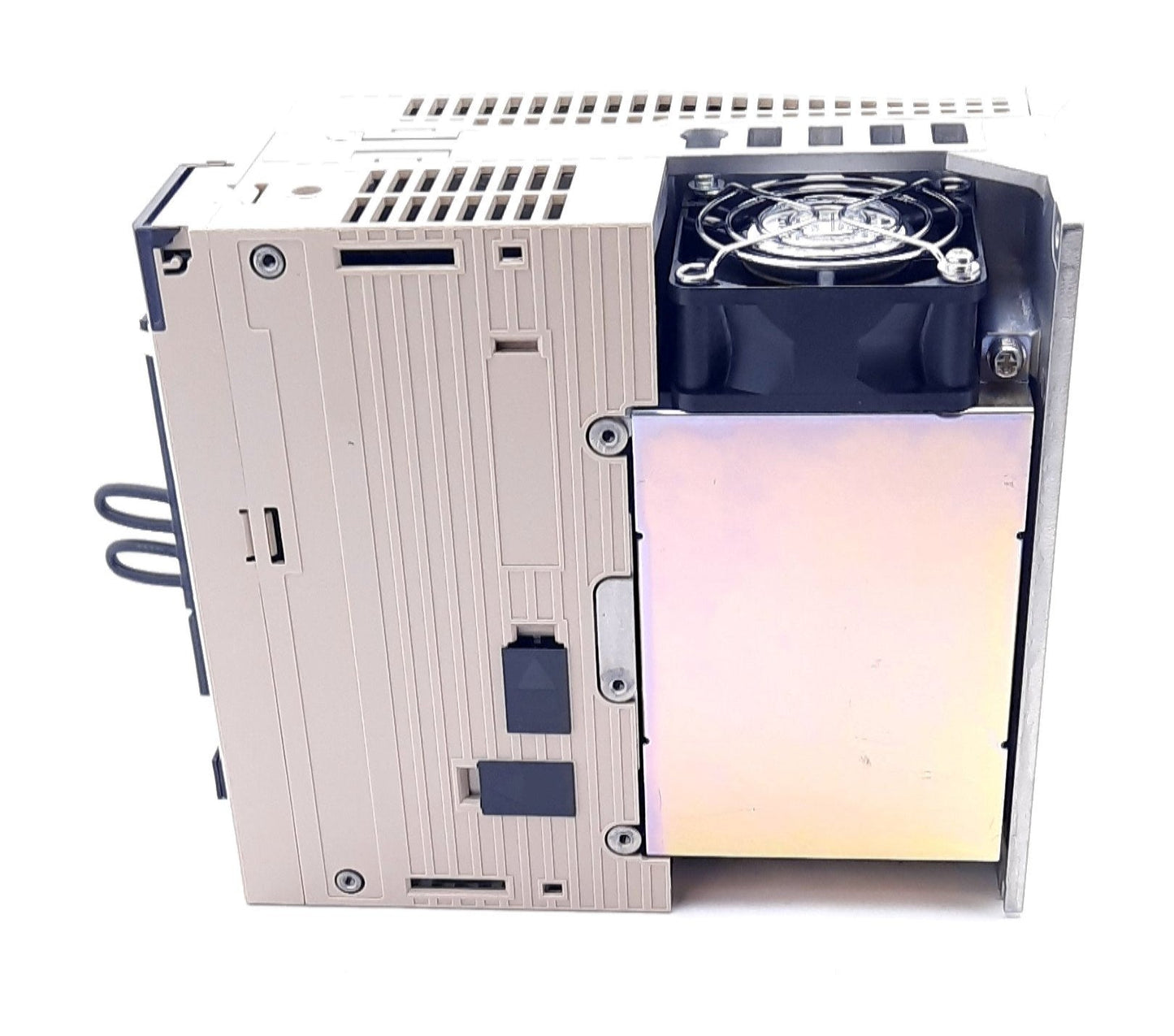 New Yaskawa SGDV-120A11A002000 Servo Drive 3 Phase 170-253VAC 1.5kW 11.6A 28A