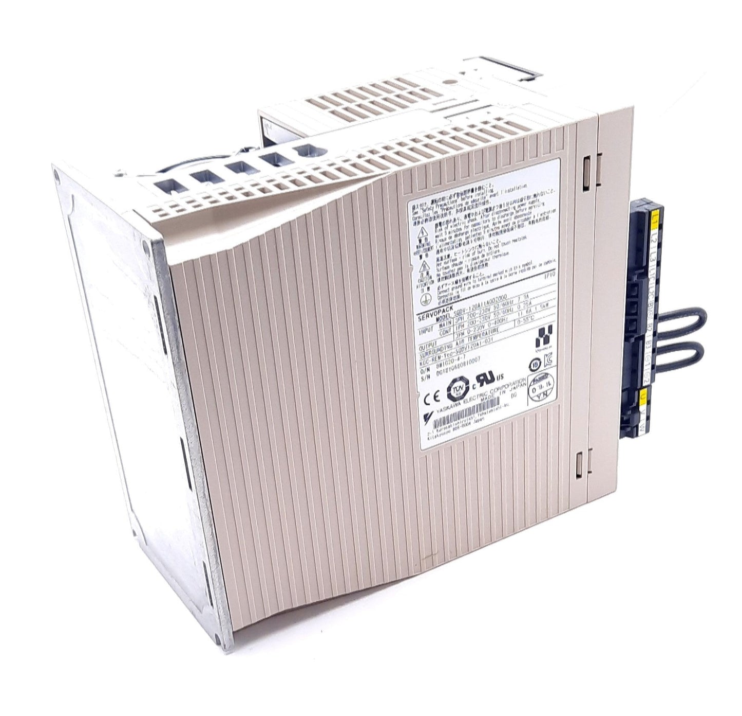 New Yaskawa SGDV-120A11A002000 Servo Drive 3 Phase 170-253VAC 1.5kW 11.6A 28A