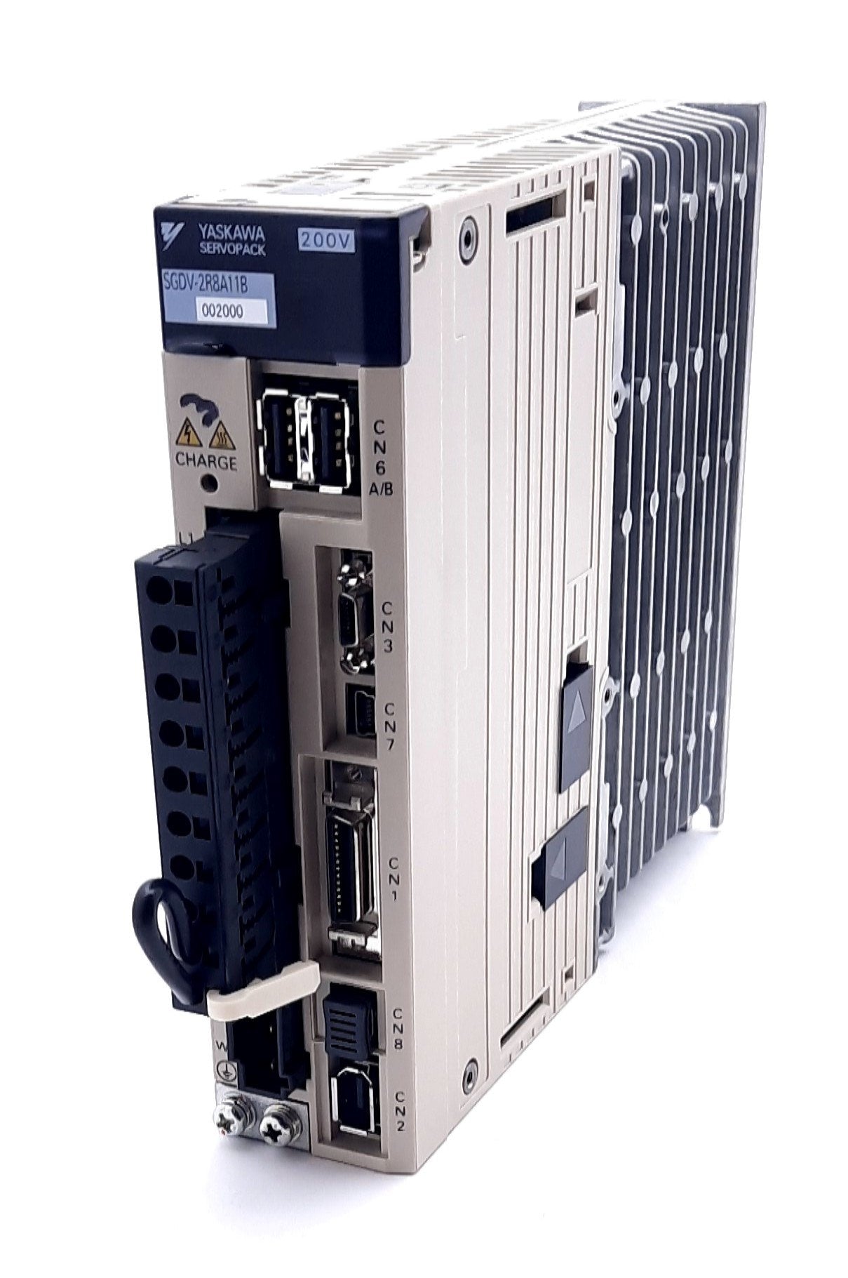 Used Yaskawa SGDV-2R8A11B002000 Servo Drive, 3PH 200-230VAC, 2.8A 400W Output