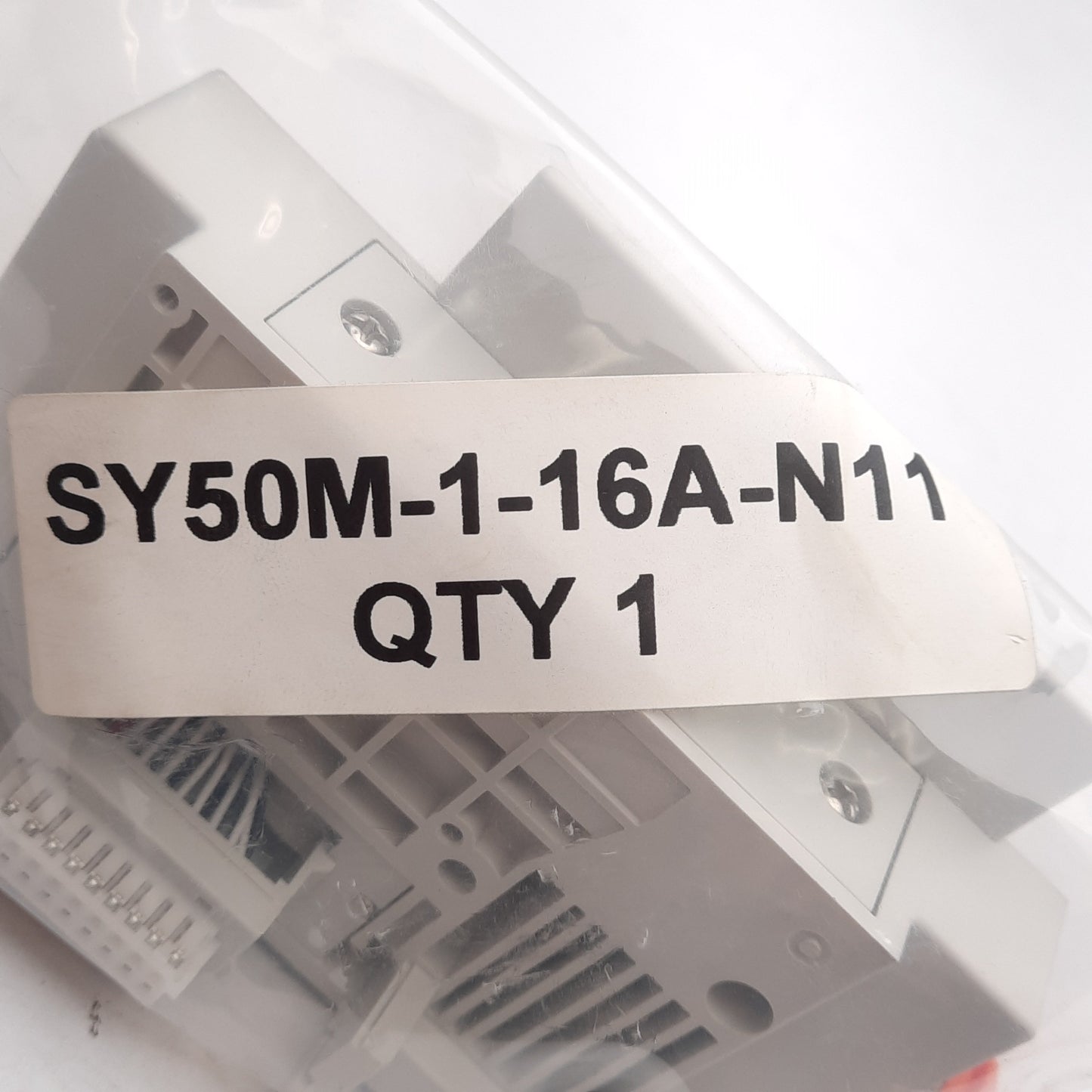 New SMC SY50M-1-16A-N11 Supply/Exhaust Block Assembly For SY5000, ø3/8in One-Touch