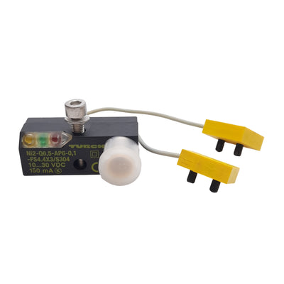 New – Open box Turck NI2-Q6.5-AP6-0.1-FS4.4X3/S304 Proximity Sensor, 2mm Sensing, 10-30VDC