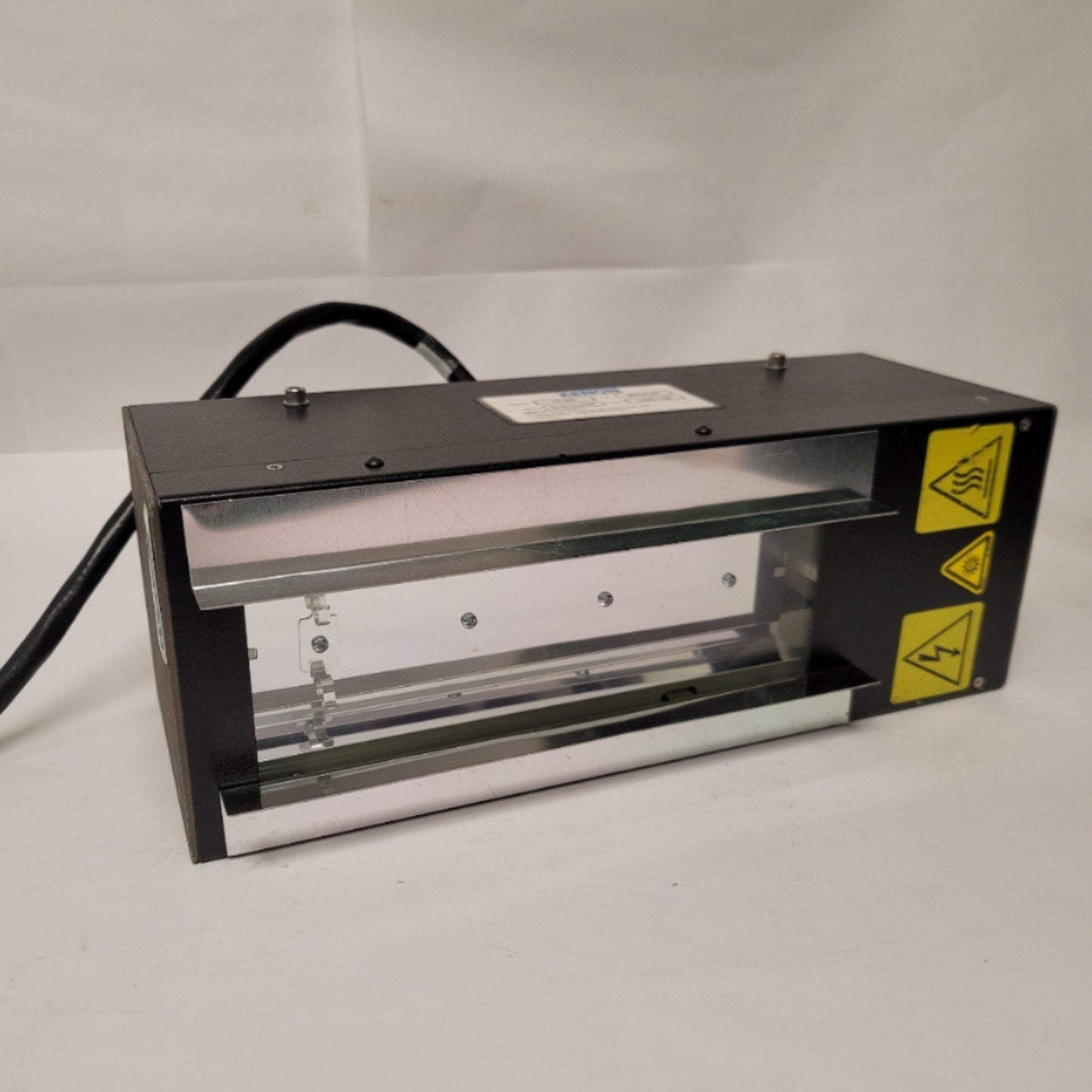 Used Xenon 860-0145 LH-820 Pulsed UV Curing Lamp Housing 10" x 3" 13-15 Joules/Pulse