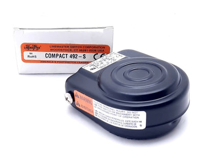 New Linemaster Compact 492-S Foot Switch Momentary Spring Return SPDT 250V, 20A