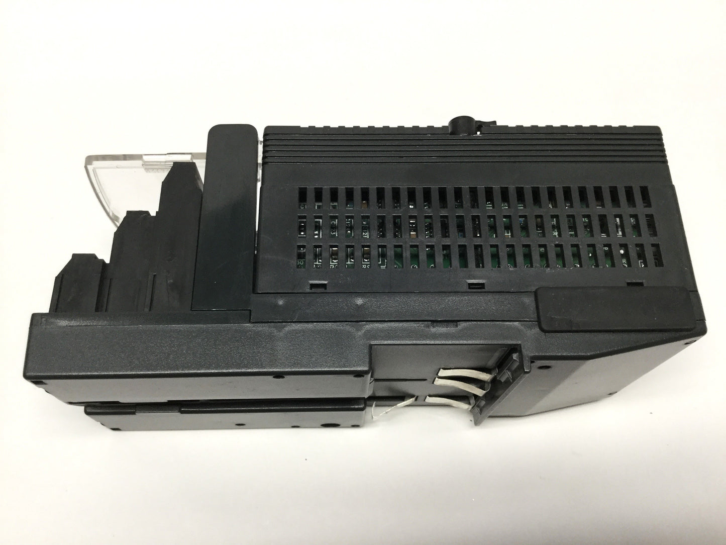 Used GE Fanuc IC200ALG260D VersaMax Analog Input Module 8-CH, 12-bit, 0-10V, 4-20mA