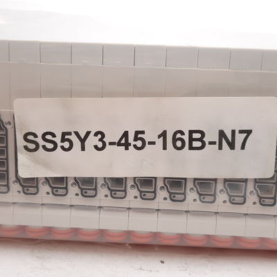 New SMC SS5Y3-45-16B-N7 Pneumatic Manifold, 16-Station, ø1/4in & ø5/16in One-Touch