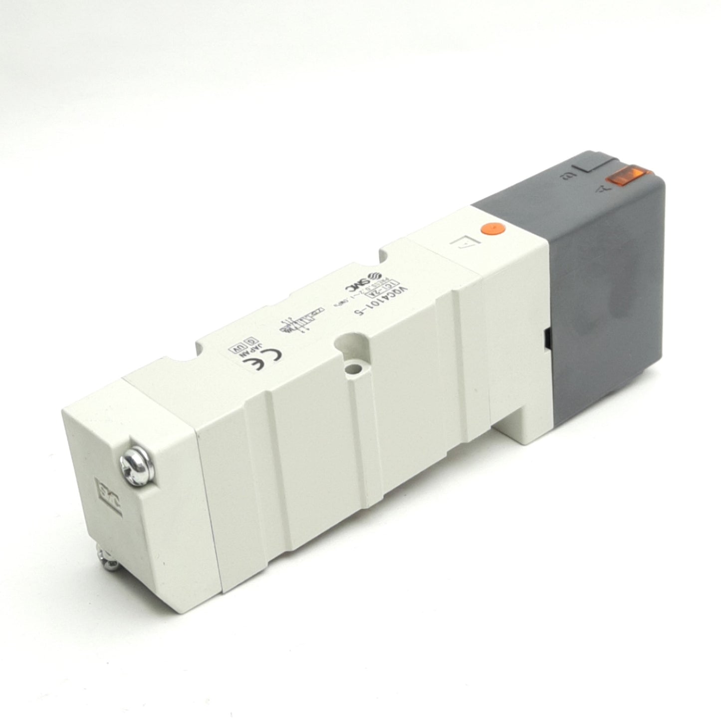 New SMC VQC4101-5 Pneumatic Solenoid Valve Plug-In Assembly 5-Port 2-Pos, 24VDC Coil