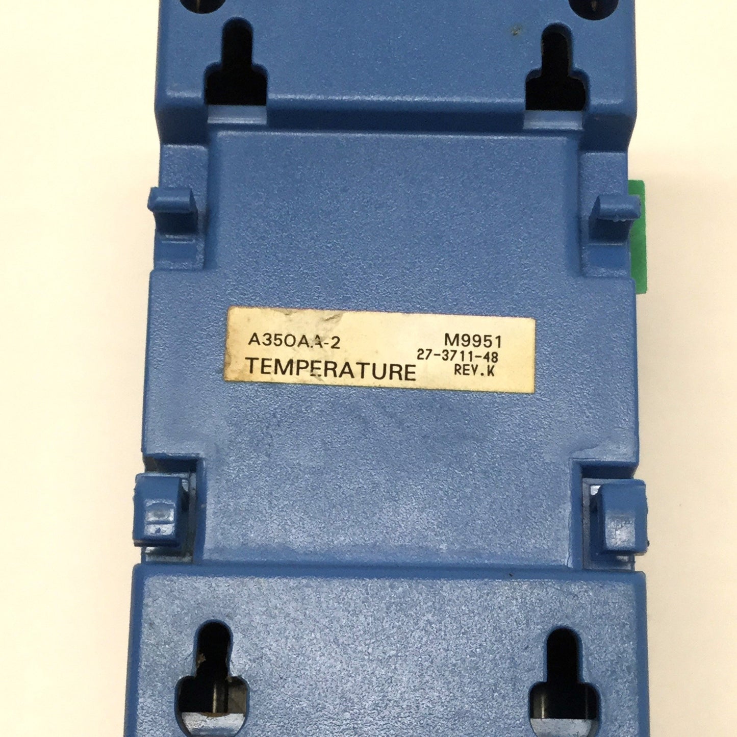 Used Johnson A350AA-2 Temperature Control ON/OFF Switch SPDT, 90°F to 250°F, 30° Diff