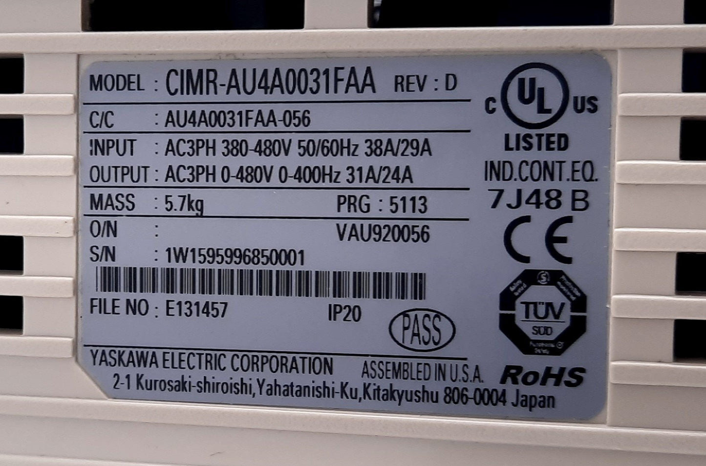 Used Yaskawa CIMR-AU4A0031FAA Variable Frequency Drive 3 Phase 380-480, 380-480VAC