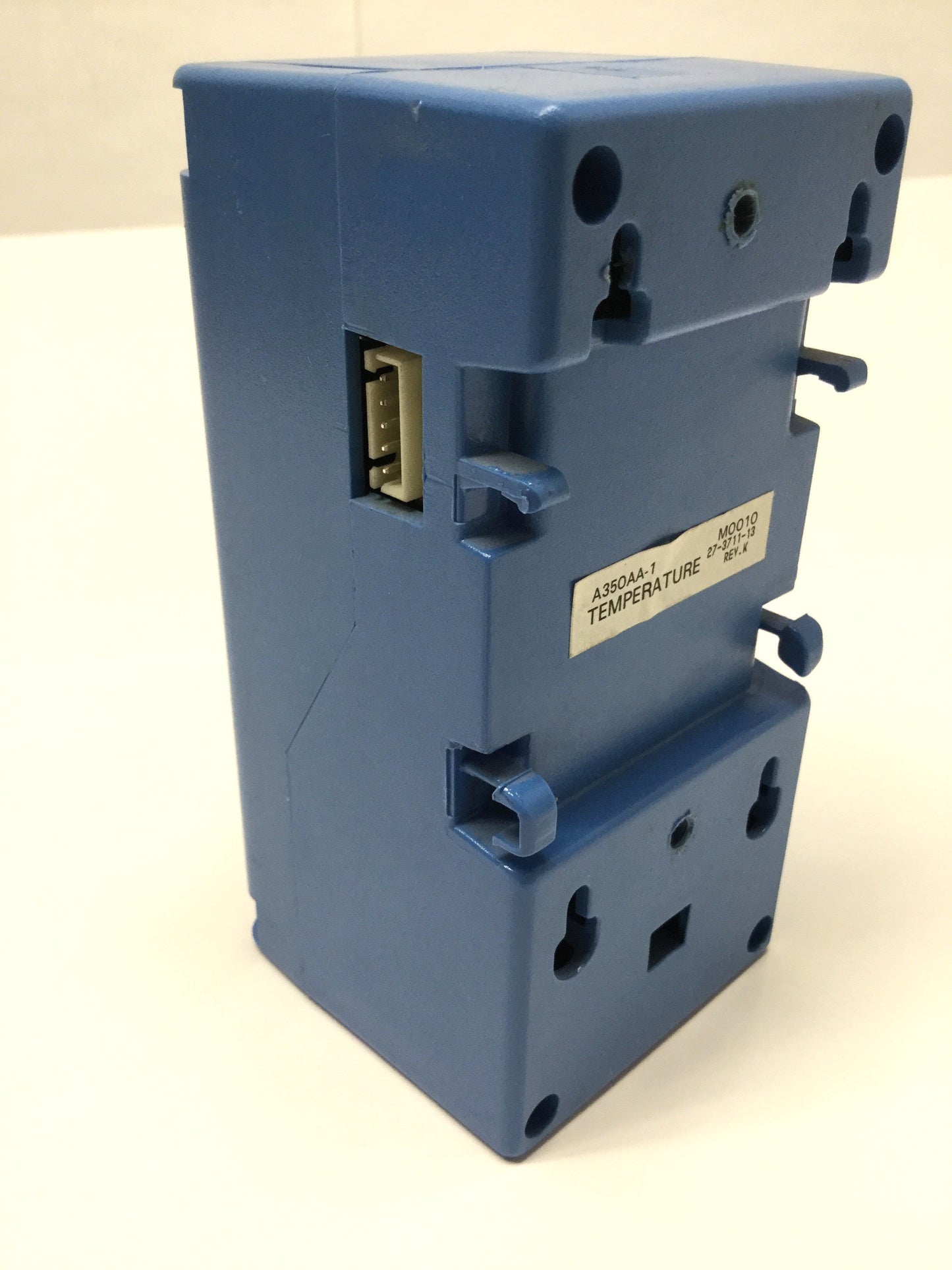 Used Johnson A350AA-1 Temperature Control ON/OFF Switch SPDT -30°F to 130°F, 30° Diff
