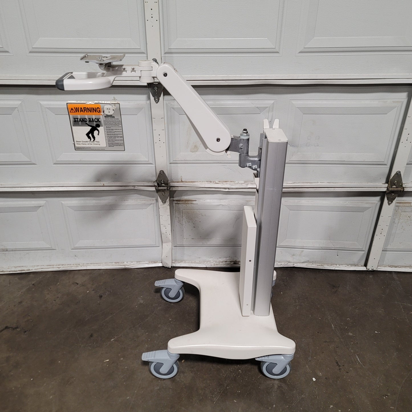 Used GCX RST-0008-07 Fixed Height Roll Cart With VHM-PL Variable Height Locking Arm