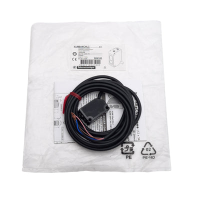 New Telemecanique XUM8ANCNL2 Photoelectric Sensor, NPN, 0.3m Sensing, 12-24VDC