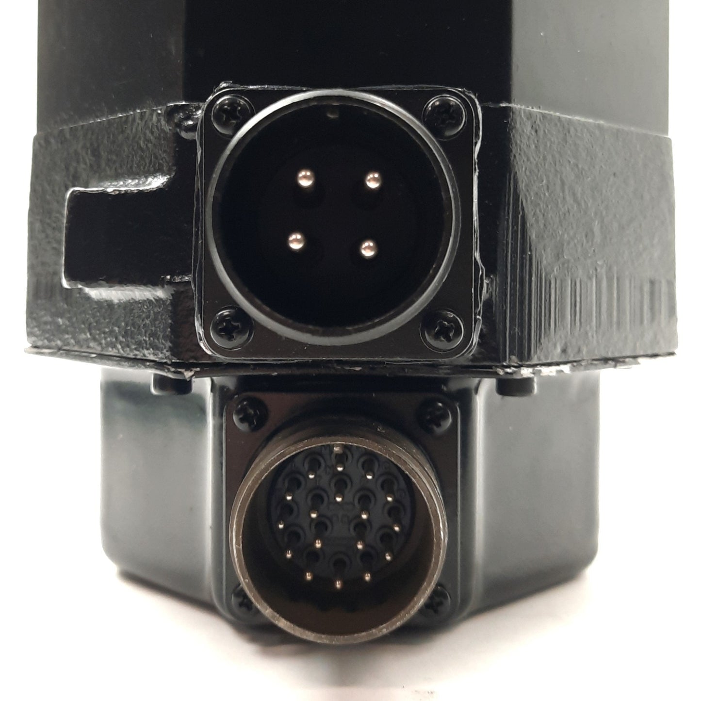 New – Open box Danaher Motion 401-34322-01 FSM490 Servo Motor, 2.2kW, 3000RPM, 240VAC, 5" Frame
