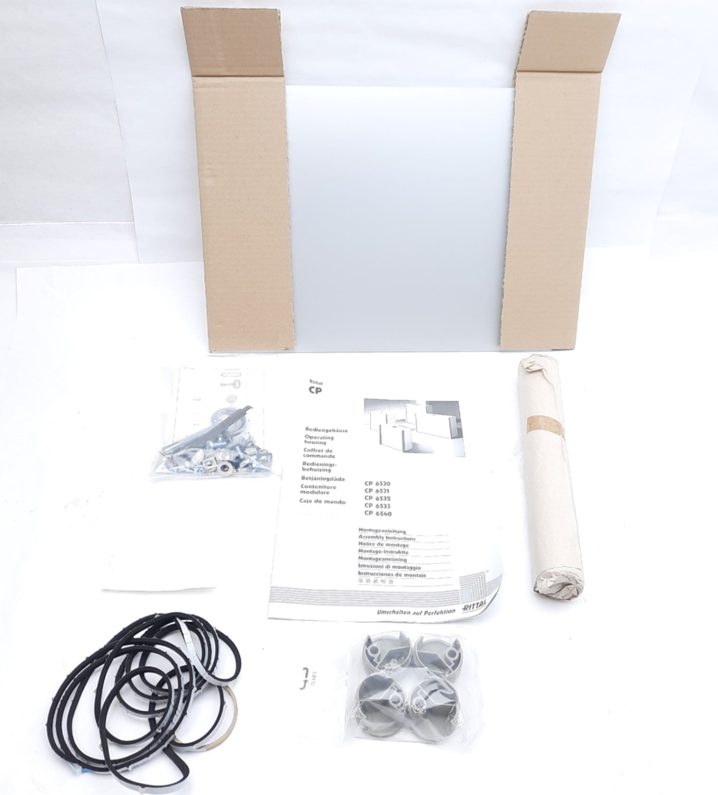 New Rittal 6530.200 Command Panel Enclosure With Handle Strips 380mm x 300mm x 210mm