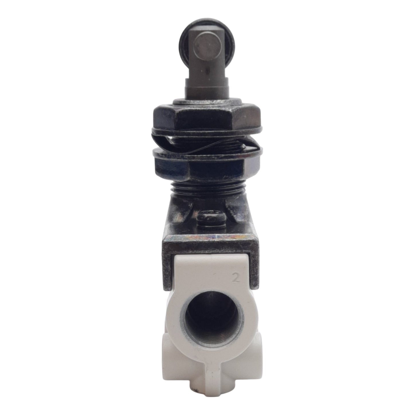 New Lot of 2 SMC VM130-F01-07SA Mechanical Valve, 3-Port, -101kPa~1.0MPa, G1/8