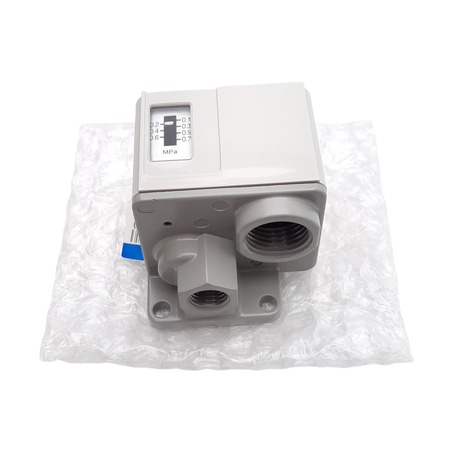 New SMC IS3000-02 Pneumatic Pressure Switch, 125/250VAC/30VDC, 0.1-0.7MPa, Rc1/4