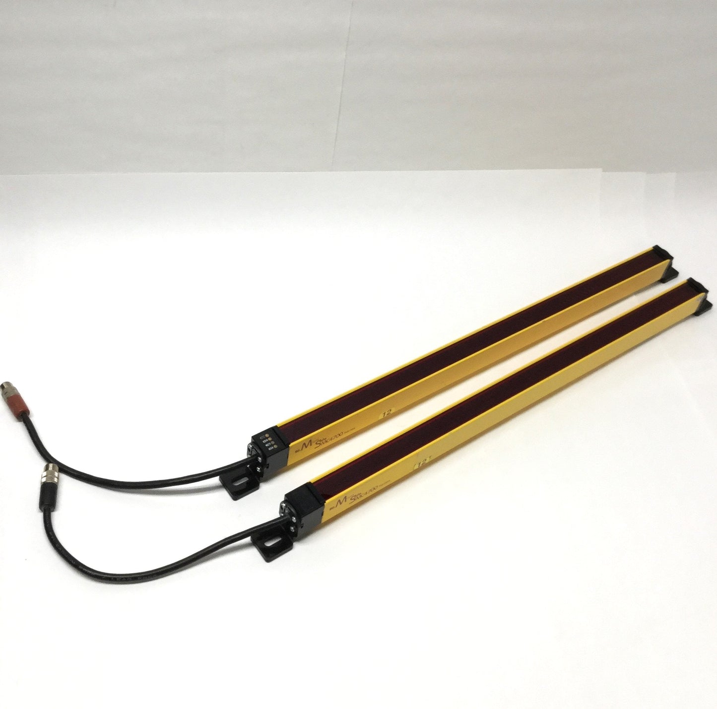 Used Sti MC47LR-12-500-X/ MC47-12-500-R Safety Light Curtain Set Transmitter/Receiver