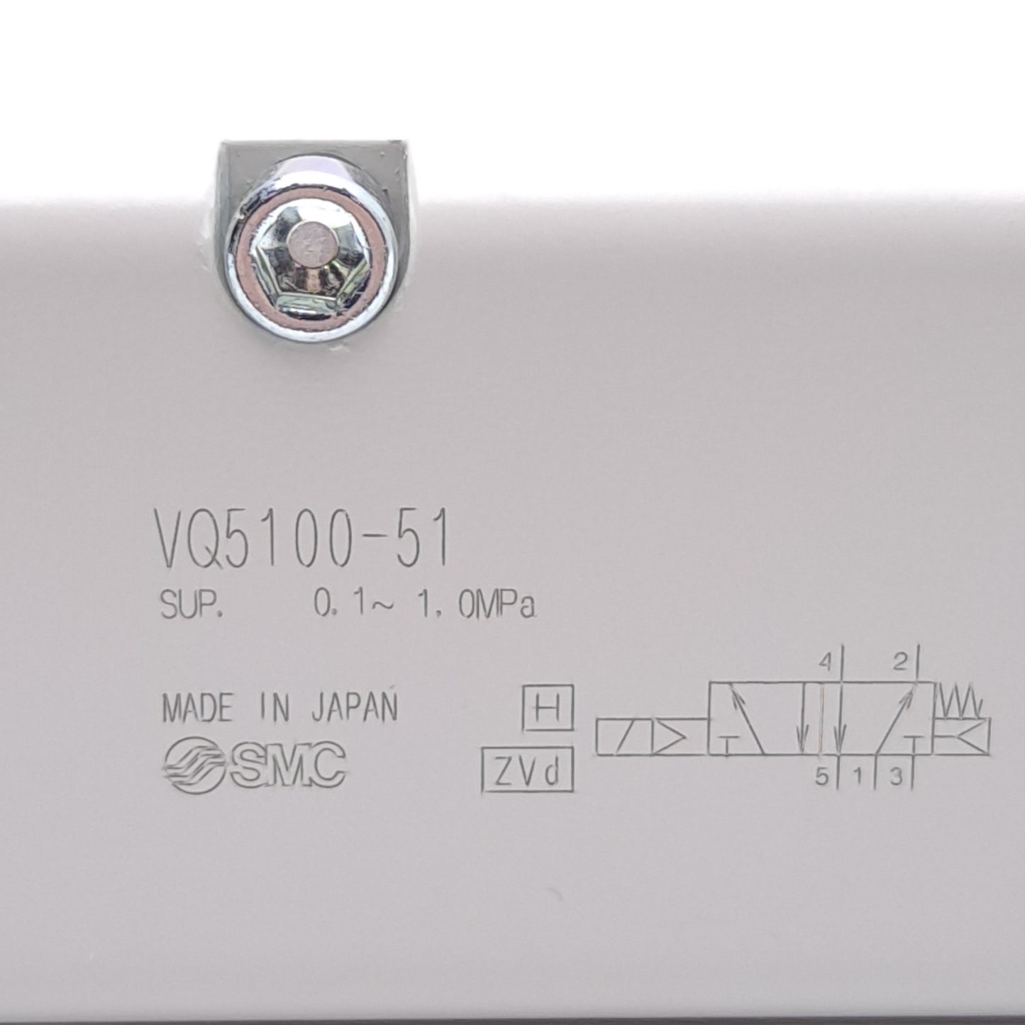 New – Open box SMC VQ5100-51 Solenoid Valve, 5-Port 2-Position, 0.1-1.0MPa, 24VDC Coil